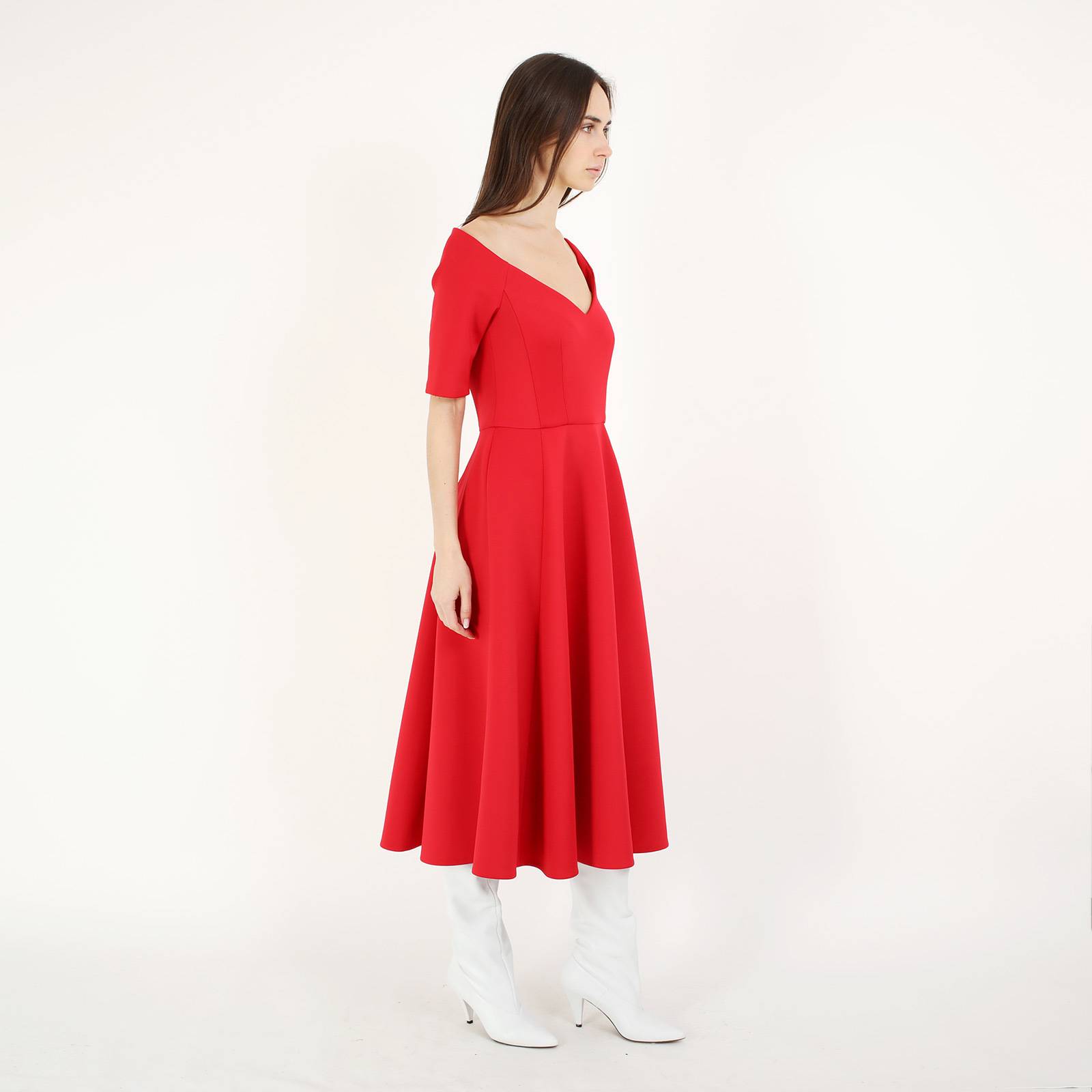 Красное Платье Кира Пластинина