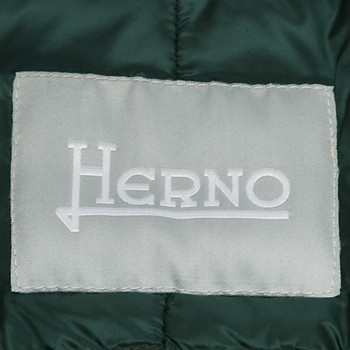 бирка Пуховик Herno