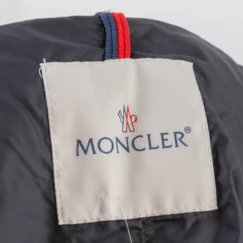 бирка Ветровка Moncler