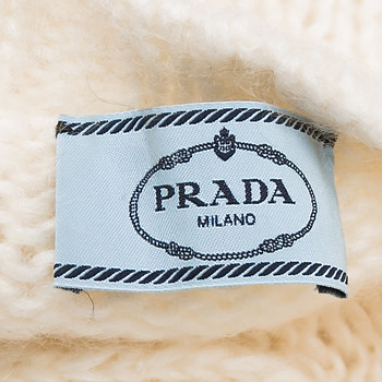 бирка Свитер Prada
