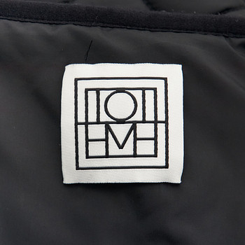 бирка Куртка Toteme