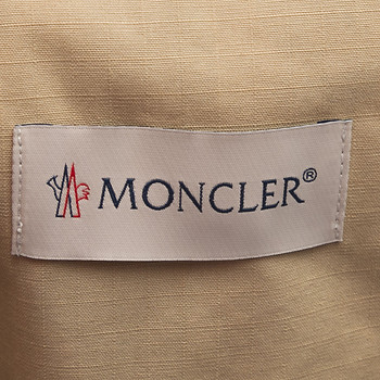 бирка Шорты Moncler