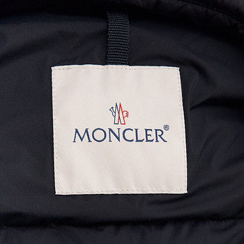бирка Куртка Moncler