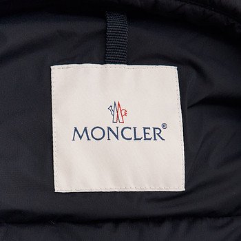 бирка Куртка Moncler