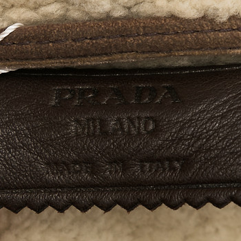 бирка Дубленка Prada