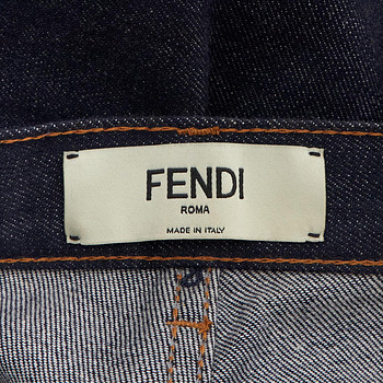 бирка Джинсы Fendi
