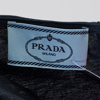 бирка Футболка Prada