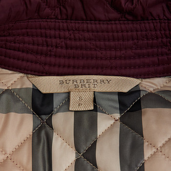 бирка Куртка Burberry Brit