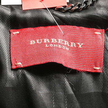бирка Пальто Burberry