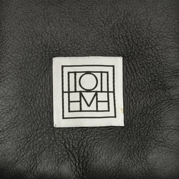 бирка Дубленка Toteme