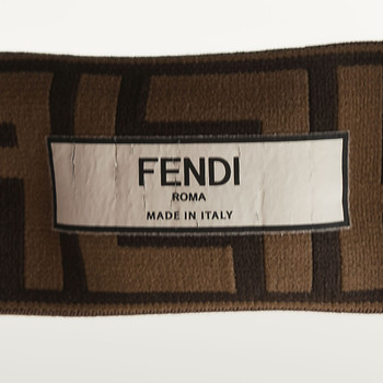 бирка Костюм Fendi