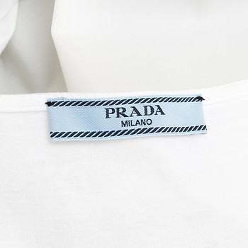 бирка Лонгслив Prada