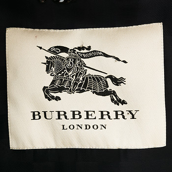 бирка Пальто Burberry