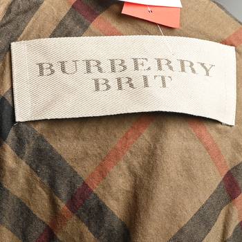бирка Куртка Burberry Brit