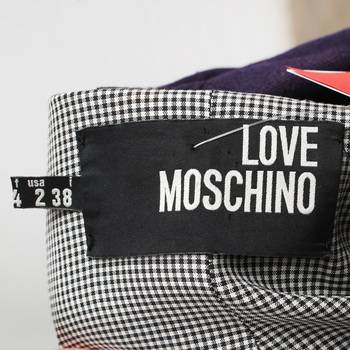 бирка Пальто Love Moschino