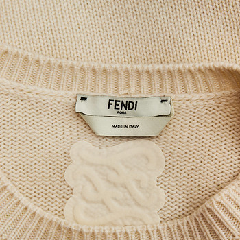 бирка Джемпер Fendi