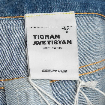 бирка Джинсы Tigran Avetisyan x SFS