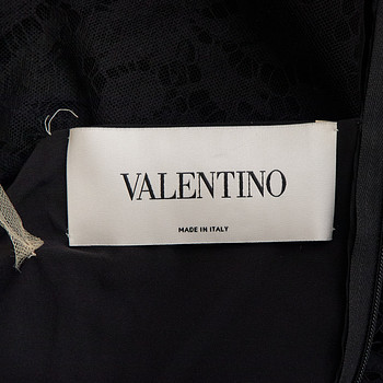 бирка Платье Valentino