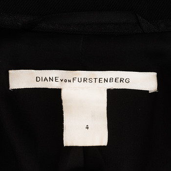 бирка Костюм Diane von Furstenberg