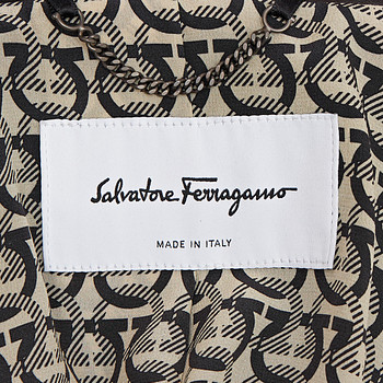 бирка Куртка Salvatore Ferragamo