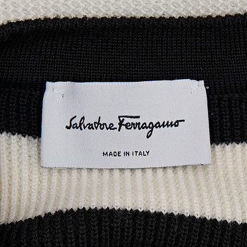 бирка Жилет Salvatore Ferragamo