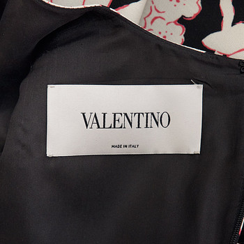 бирка Платье Valentino