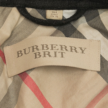 бирка Пальто Burberry Brit