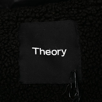 бирка Пуховик Theory