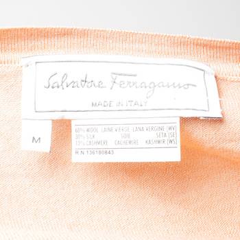 бирка Джемпер Salvatore Ferragamo
