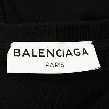 бирка Футболка Balenciaga