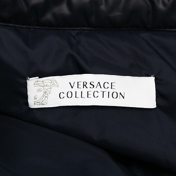 бирка Пуховик Versace