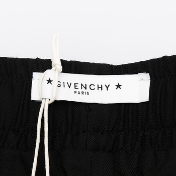 бирка Шорты Givenchy