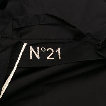 бирка Пуховик N21