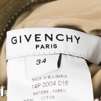 бирка Парка Givenchy