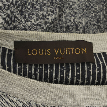 бирка Свитер Louis Vuitton