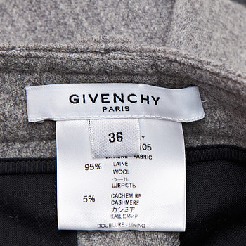 бирка Шорты Givenchy