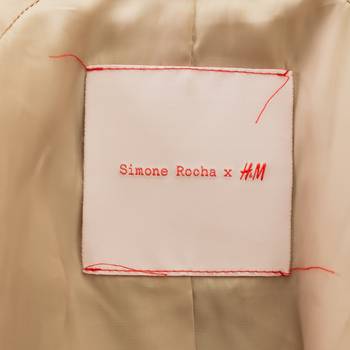 бирка Плащ H&M х Simone Rocha