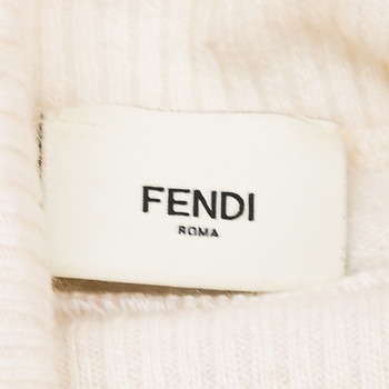 бирка Водолазка Fendi