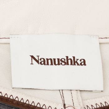 бирка Брюки Nanushka