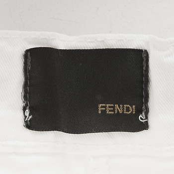 бирка Шорты Fendi