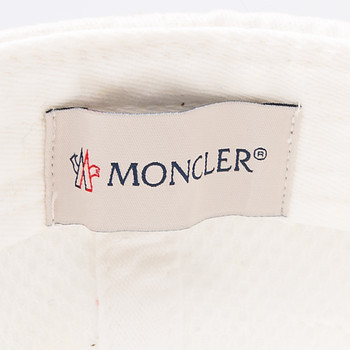 бирка Кепка Moncler