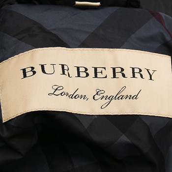 бирка Пуховик Burberry