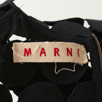 бирка Топ Marni