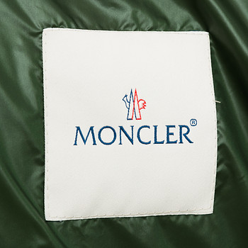бирка Пуховик Moncler