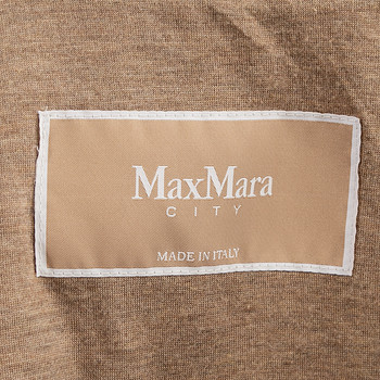 бирка Куртка Max Mara