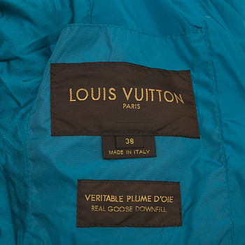 бирка Пуховик Louis Vuitton