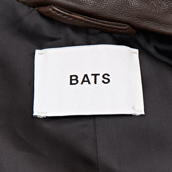 бирка Тренч Bats