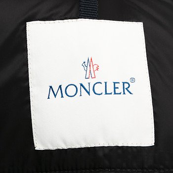 бирка Пуховик Moncler