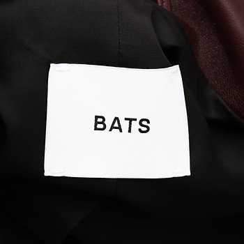 бирка Тренч Bats