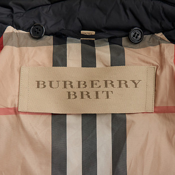 бирка Пуховик Burberry Brit